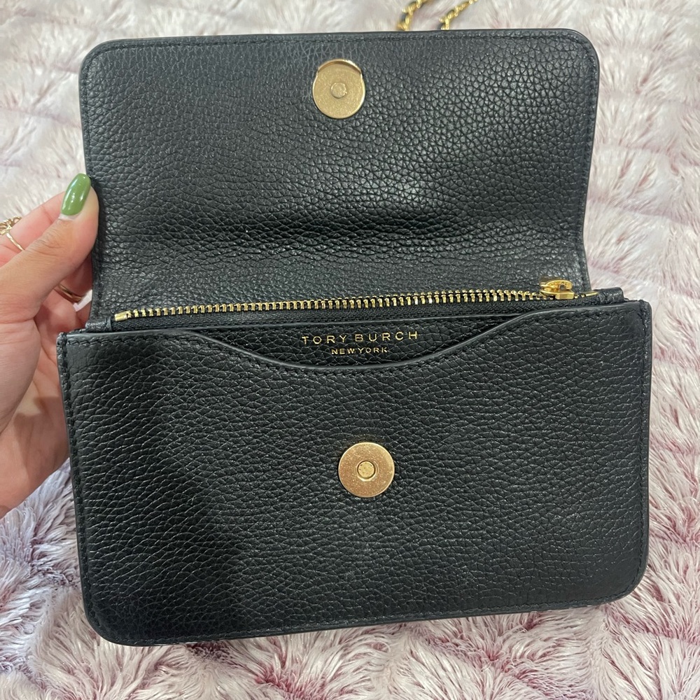 Tory Burch Black Crossbody Bag with Gold Chain - Picture 3 of 6